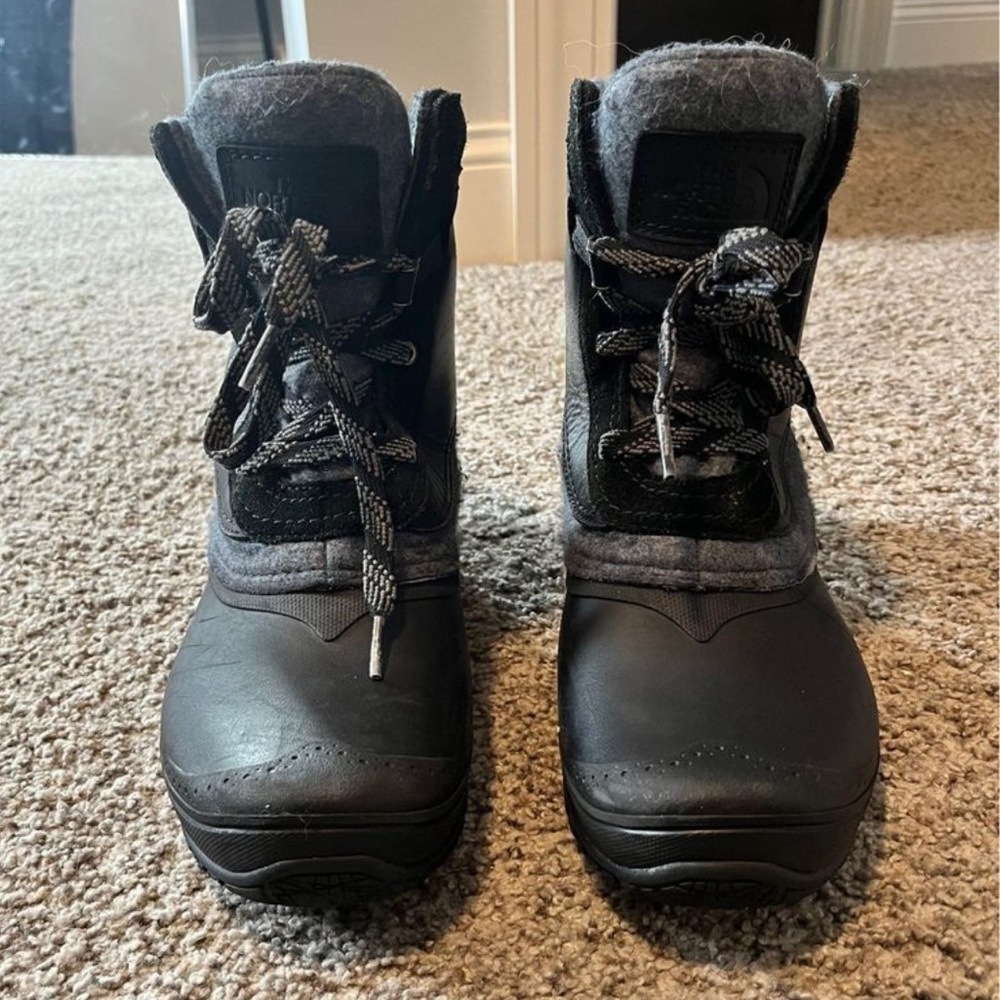 North Face Women’s Winter Black and Grey Boots